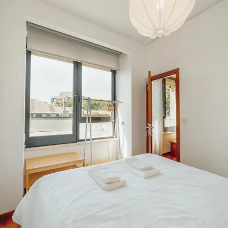 Bright Boavista With Terrace By Homing Appartement